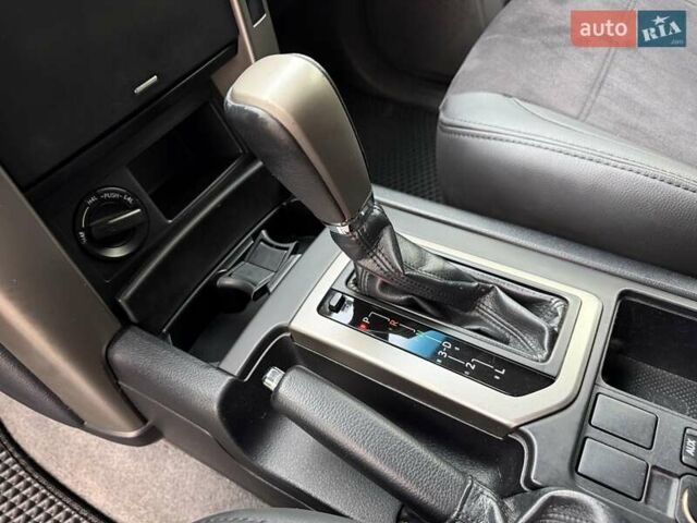 Білий Тойота Ленд Крузер, об'ємом двигуна 2.69 л та пробігом 157 тис. км за 24300 $, фото 27 на Automoto.ua