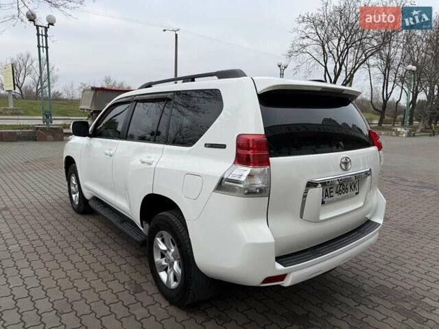 Білий Тойота Ленд Крузер, об'ємом двигуна 2.69 л та пробігом 157 тис. км за 24300 $, фото 6 на Automoto.ua
