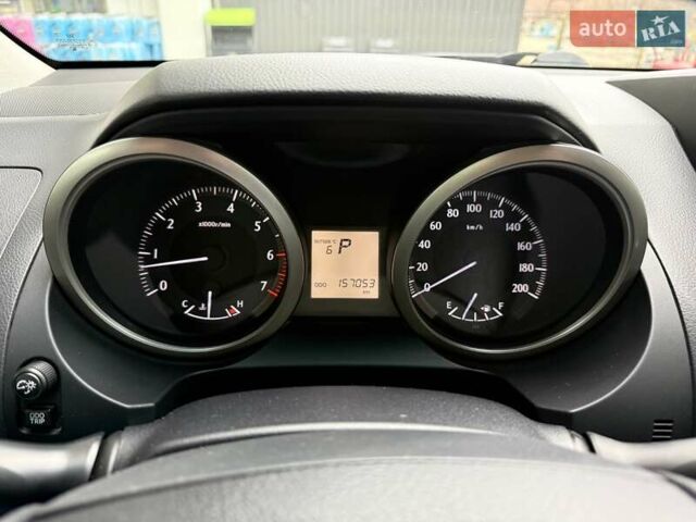 Білий Тойота Ленд Крузер, об'ємом двигуна 2.69 л та пробігом 157 тис. км за 24300 $, фото 38 на Automoto.ua