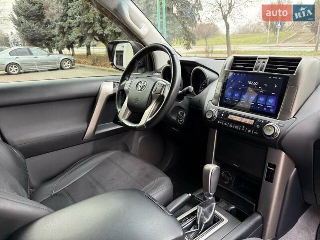 Білий Тойота Ленд Крузер, об'ємом двигуна 2.69 л та пробігом 157 тис. км за 24300 $, фото 30 на Automoto.ua