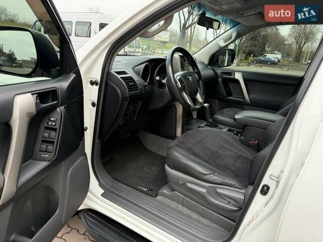 Білий Тойота Ленд Крузер, об'ємом двигуна 2.69 л та пробігом 157 тис. км за 24300 $, фото 18 на Automoto.ua