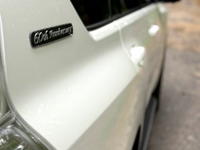 Белый Тойота Ленд Крузер, объемом двигателя 4 л и пробегом 210 тыс. км за 30000 $, фото 3 на Automoto.ua