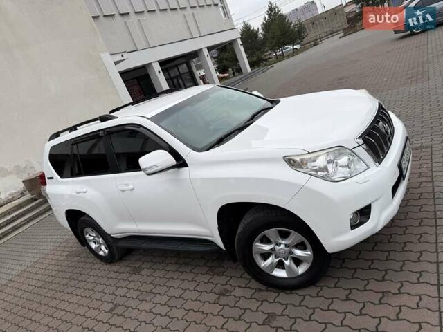 Білий Тойота Ленд Крузер, об'ємом двигуна 2.69 л та пробігом 157 тис. км за 24300 $, фото 5 на Automoto.ua