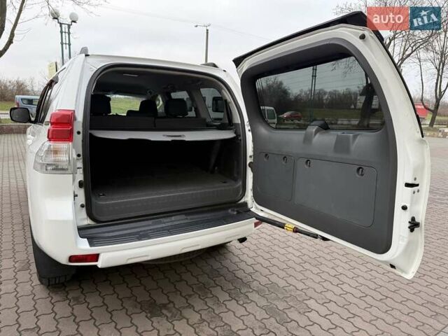 Білий Тойота Ленд Крузер, об'ємом двигуна 2.69 л та пробігом 157 тис. км за 24300 $, фото 33 на Automoto.ua