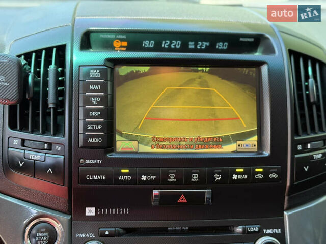 Белый Тойота Ленд Крузер, объемом двигателя 4.46 л и пробегом 253 тыс. км за 28500 $, фото 53 на Automoto.ua