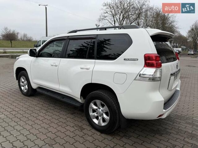 Білий Тойота Ленд Крузер, об'ємом двигуна 2.69 л та пробігом 157 тис. км за 24300 $, фото 7 на Automoto.ua
