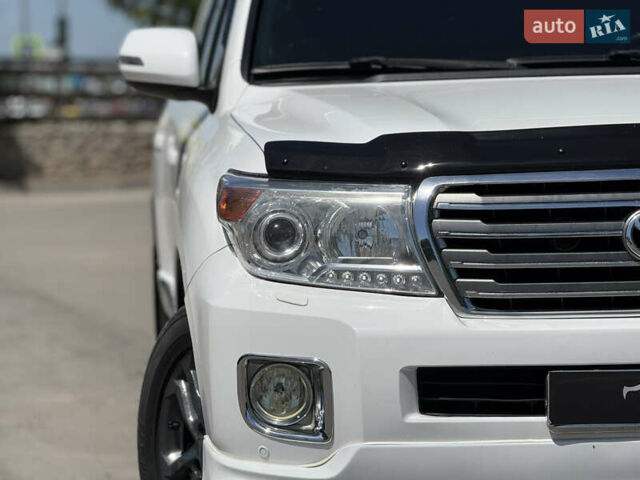 Белый Тойота Ленд Крузер, объемом двигателя 4.46 л и пробегом 253 тыс. км за 28500 $, фото 14 на Automoto.ua