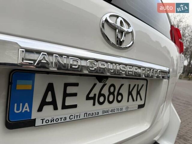 Білий Тойота Ленд Крузер, об'ємом двигуна 2.69 л та пробігом 157 тис. км за 24300 $, фото 37 на Automoto.ua