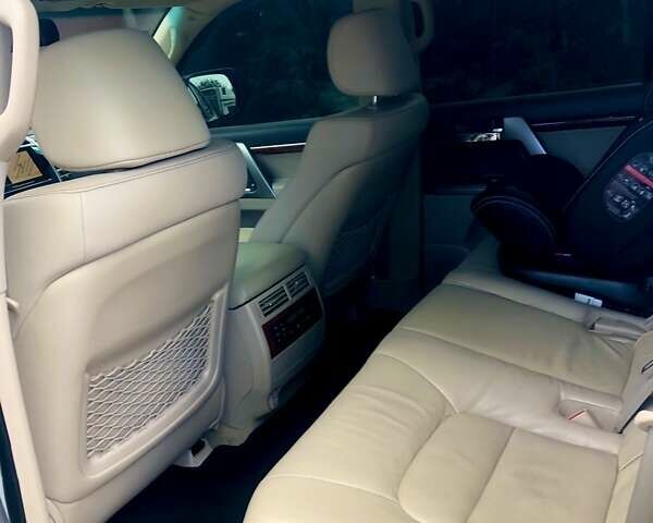 Белый Тойота Ленд Крузер, объемом двигателя 4.46 л и пробегом 180 тыс. км за 28999 $, фото 9 на Automoto.ua