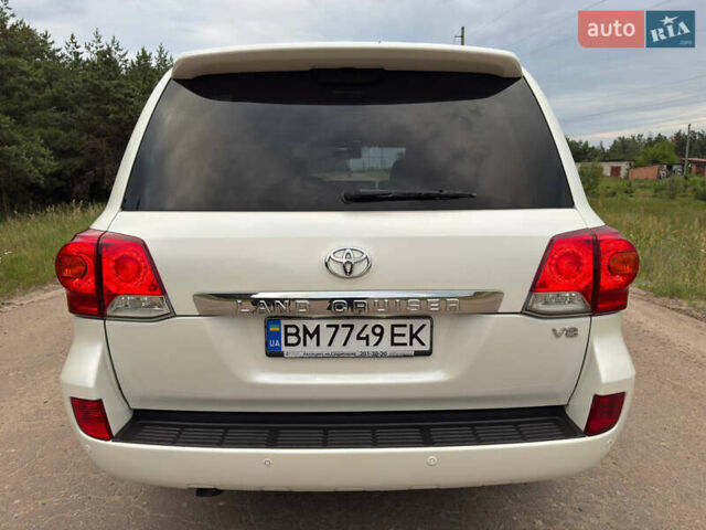 Белый Тойота Ленд Крузер, объемом двигателя 4.5 л и пробегом 228 тыс. км за 27900 $, фото 24 на Automoto.ua