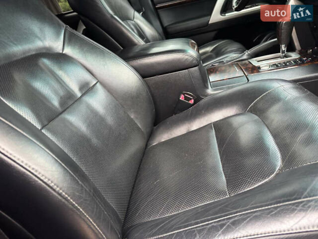 Белый Тойота Ленд Крузер, объемом двигателя 4.5 л и пробегом 228 тыс. км за 27900 $, фото 61 на Automoto.ua