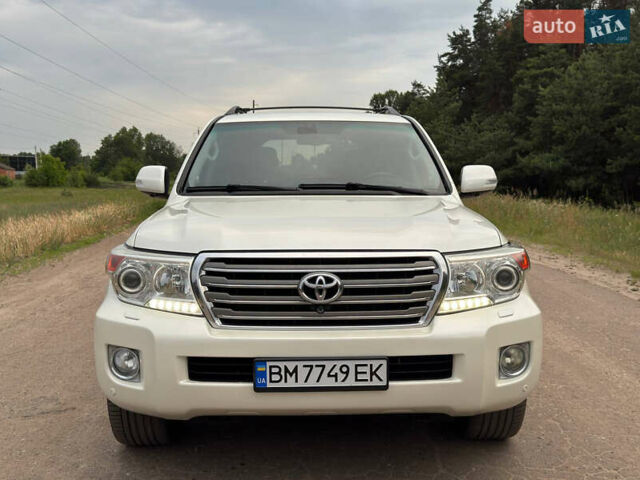 Белый Тойота Ленд Крузер, объемом двигателя 4.5 л и пробегом 228 тыс. км за 27900 $, фото 2 на Automoto.ua