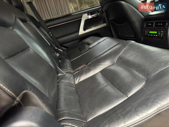 Белый Тойота Ленд Крузер, объемом двигателя 4.5 л и пробегом 228 тыс. км за 27900 $, фото 55 на Automoto.ua