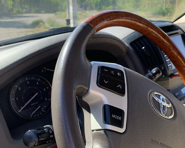 Белый Тойота Ленд Крузер, объемом двигателя 4.46 л и пробегом 147 тыс. км за 33000 $, фото 36 на Automoto.ua