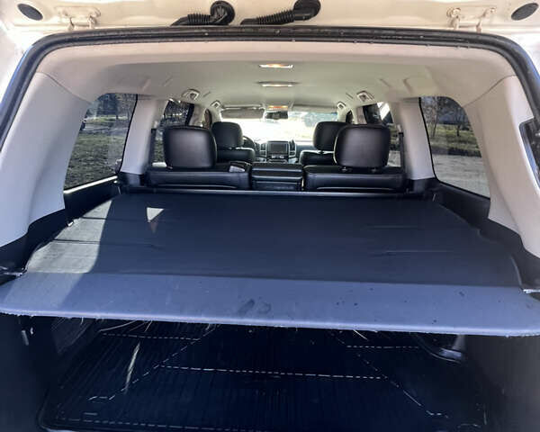 Білий Тойота Ленд Крузер, об'ємом двигуна 4.46 л та пробігом 265 тис. км за 25000 $, фото 5 на Automoto.ua