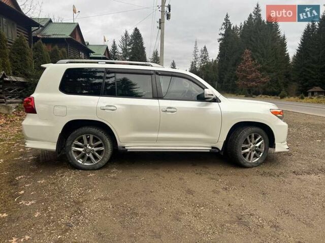 Білий Тойота Ленд Крузер, об'ємом двигуна 4.5 л та пробігом 150 тис. км за 29999 $, фото 4 на Automoto.ua