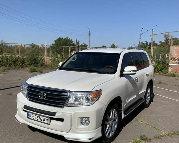 Белый Тойота Ленд Крузер, объемом двигателя 4.46 л и пробегом 147 тыс. км за 33000 $, фото 53 на Automoto.ua