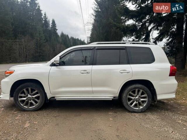 Білий Тойота Ленд Крузер, об'ємом двигуна 4.5 л та пробігом 150 тис. км за 29999 $, фото 3 на Automoto.ua