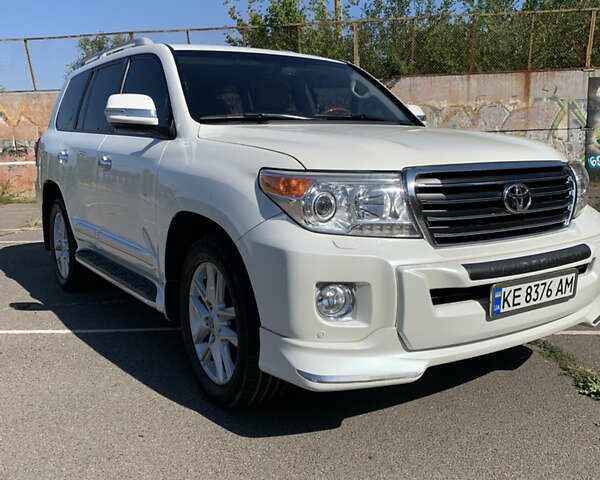 Белый Тойота Ленд Крузер, объемом двигателя 4.46 л и пробегом 147 тыс. км за 33000 $, фото 49 на Automoto.ua