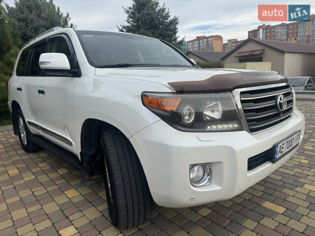 Белый Тойота Ленд Крузер, объемом двигателя 4.46 л и пробегом 239 тыс. км за 34999 $, фото 3 на Automoto.ua