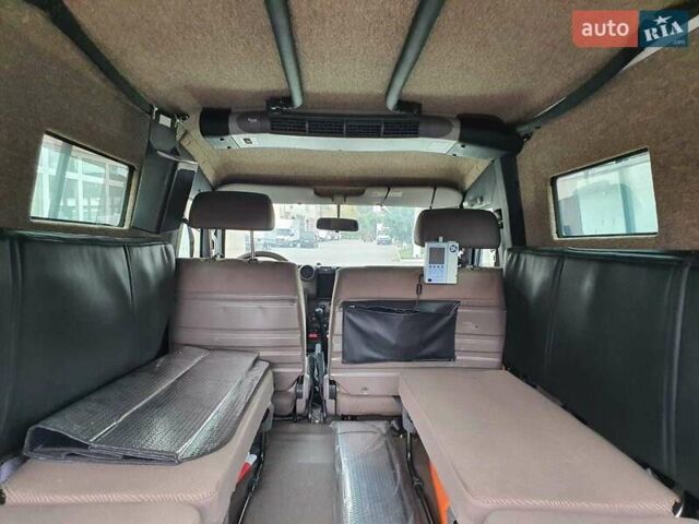 Белый Тойота Ленд Крузер, объемом двигателя 4.2 л и пробегом 40 тыс. км за 85000 $, фото 10 на Automoto.ua