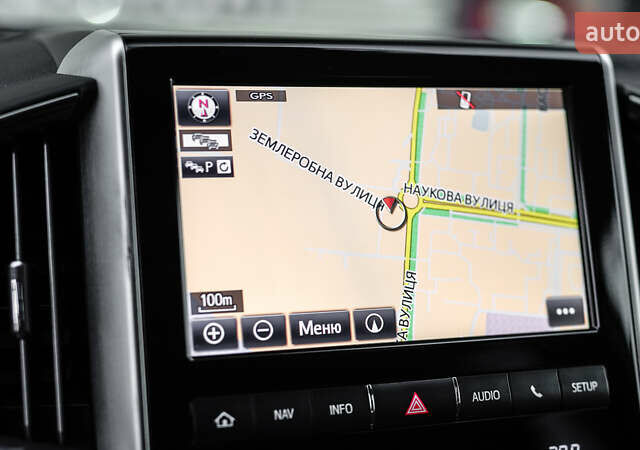 Білий Тойота Ленд Крузер, об'ємом двигуна 4.61 л та пробігом 51 тис. км за 52098 $, фото 35 на Automoto.ua