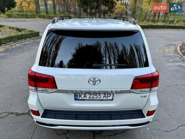 Белый Тойота Ленд Крузер, объемом двигателя 4.46 л и пробегом 301 тыс. км за 44950 $, фото 20 на Automoto.ua