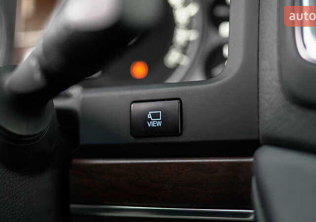 Білий Тойота Ленд Крузер, об'ємом двигуна 4.61 л та пробігом 51 тис. км за 52098 $, фото 32 на Automoto.ua