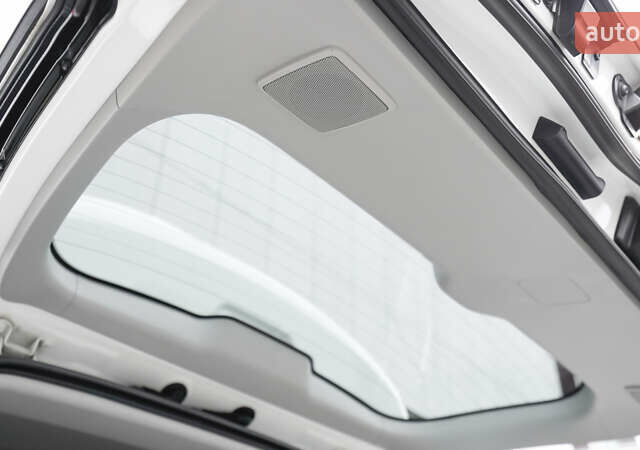 Білий Тойота Ленд Крузер, об'ємом двигуна 4.61 л та пробігом 51 тис. км за 52098 $, фото 11 на Automoto.ua