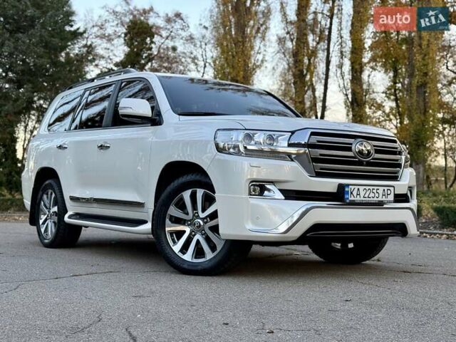 Белый Тойота Ленд Крузер, объемом двигателя 4.46 л и пробегом 301 тыс. км за 44950 $, фото 12 на Automoto.ua