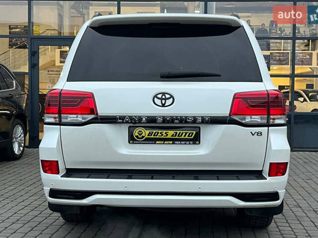 Белый Тойота Ленд Крузер, объемом двигателя 4.46 л и пробегом 225 тыс. км за 47000 $, фото 5 на Automoto.ua