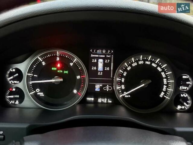 Белый Тойота Ленд Крузер, объемом двигателя 4.46 л и пробегом 301 тыс. км за 44950 $, фото 109 на Automoto.ua