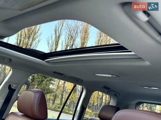 Белый Тойота Ленд Крузер, объемом двигателя 4.46 л и пробегом 301 тыс. км за 44950 $, фото 66 на Automoto.ua