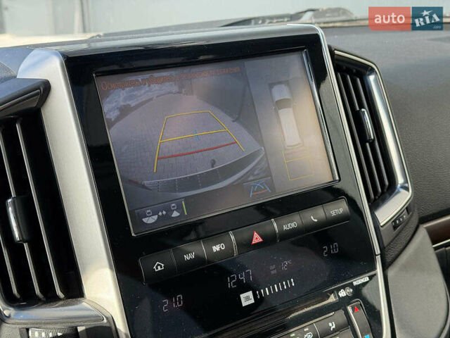 Белый Тойота Ленд Крузер, объемом двигателя 4.7 л и пробегом 145 тыс. км за 46590 $, фото 18 на Automoto.ua