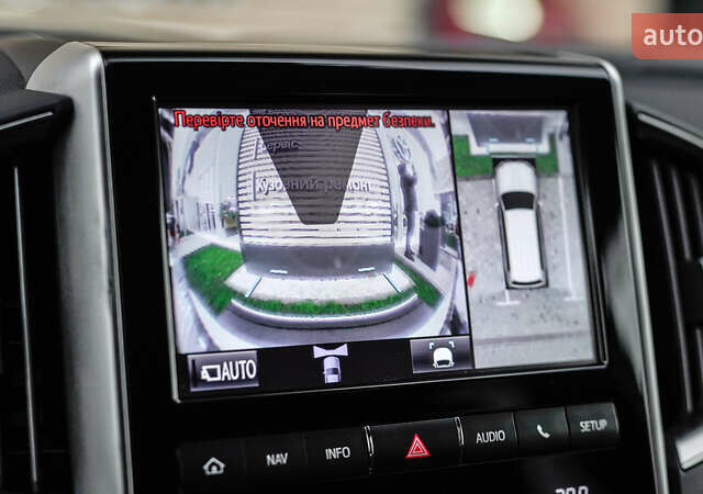 Білий Тойота Ленд Крузер, об'ємом двигуна 4.61 л та пробігом 51 тис. км за 52098 $, фото 37 на Automoto.ua