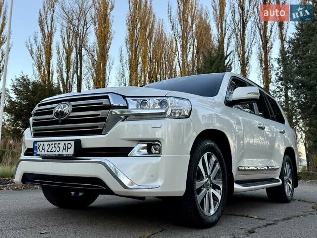 Белый Тойота Ленд Крузер, объемом двигателя 4.46 л и пробегом 301 тыс. км за 44950 $, фото 43 на Automoto.ua