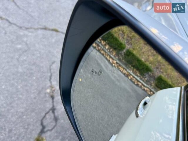 Белый Тойота Ленд Крузер, объемом двигателя 4.46 л и пробегом 301 тыс. км за 44950 $, фото 55 на Automoto.ua