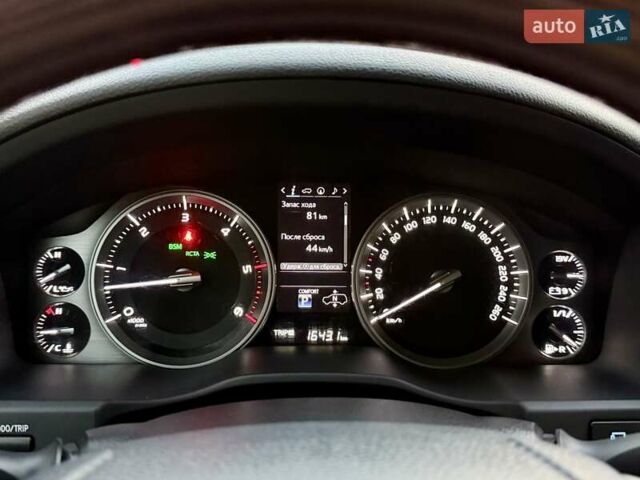 Белый Тойота Ленд Крузер, объемом двигателя 4.46 л и пробегом 301 тыс. км за 44950 $, фото 110 на Automoto.ua