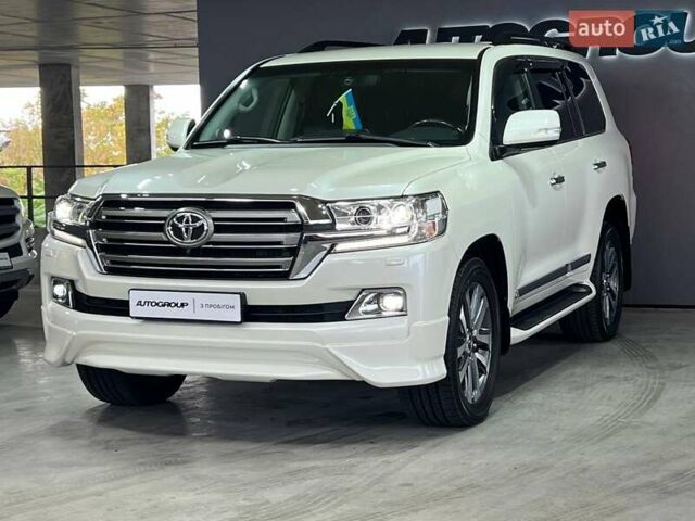 Белый Тойота Ленд Крузер, объемом двигателя 4.46 л и пробегом 90 тыс. км за 55000 $, фото 1 на Automoto.ua