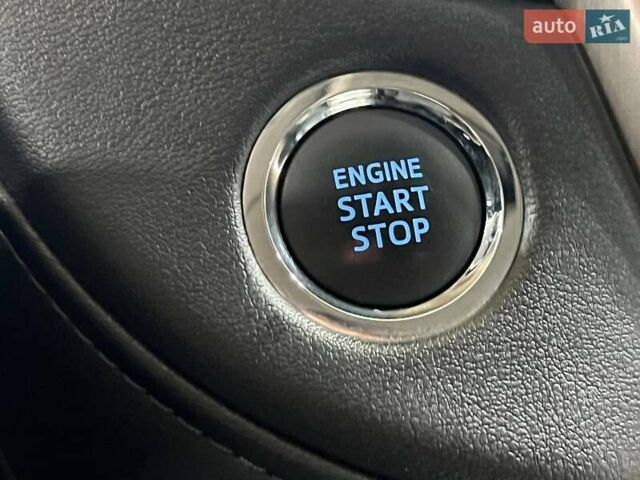 Белый Тойота Ленд Крузер, объемом двигателя 4.46 л и пробегом 90 тыс. км за 55000 $, фото 36 на Automoto.ua