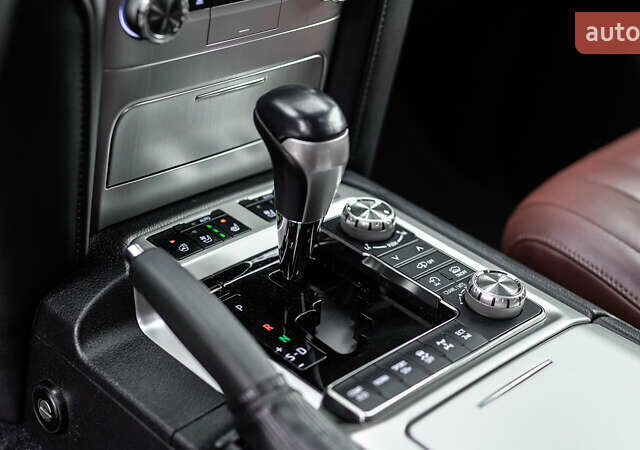 Білий Тойота Ленд Крузер, об'ємом двигуна 4.61 л та пробігом 51 тис. км за 52098 $, фото 40 на Automoto.ua