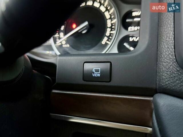 Белый Тойота Ленд Крузер, объемом двигателя 4.46 л и пробегом 301 тыс. км за 44950 $, фото 102 на Automoto.ua