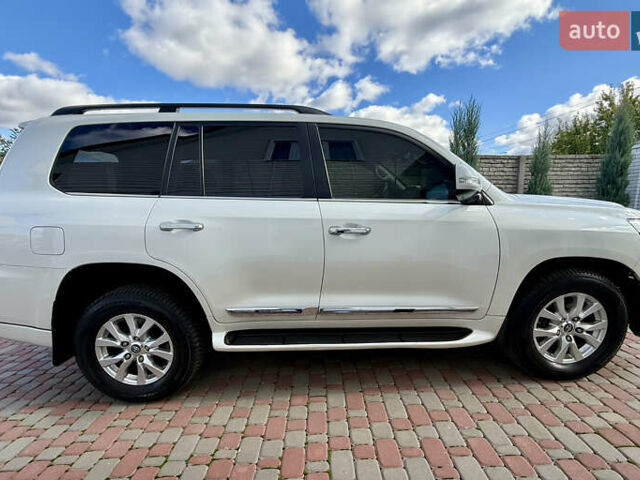 Белый Тойота Ленд Крузер, объемом двигателя 4.46 л и пробегом 195 тыс. км за 44999 $, фото 7 на Automoto.ua