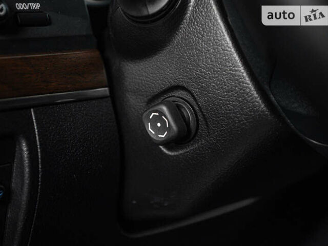 Білий Тойота Ленд Крузер, об'ємом двигуна 4.46 л та пробігом 103 тис. км за 55900 $, фото 15 на Automoto.ua