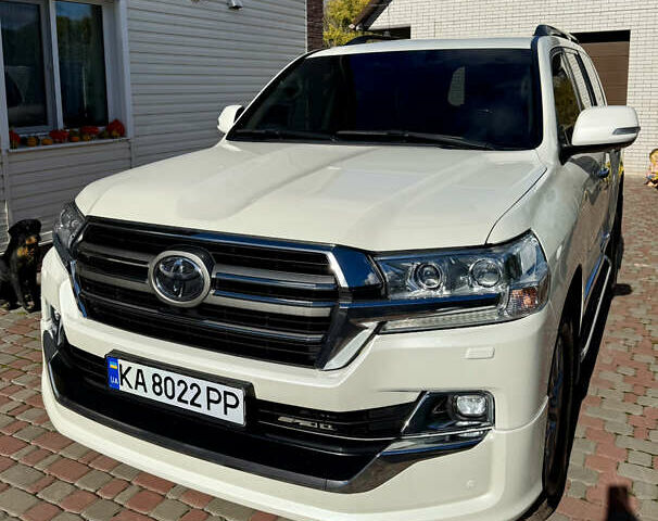 Белый Тойота Ленд Крузер, объемом двигателя 4.46 л и пробегом 195 тыс. км за 44999 $, фото 6 на Automoto.ua