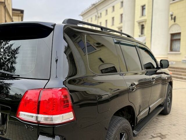 Белый Тойота Ленд Крузер, объемом двигателя 2.5 л и пробегом 250 тыс. км за 23999 $, фото 5 на Automoto.ua