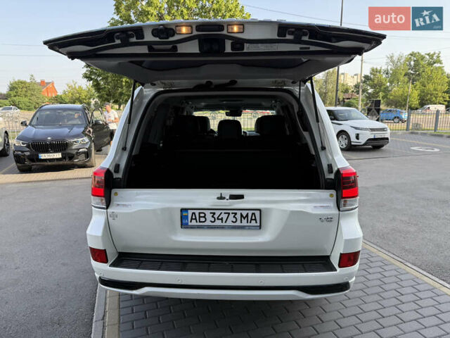 Белый Тойота Ленд Крузер, объемом двигателя 4.46 л и пробегом 111 тыс. км за 58900 $, фото 25 на Automoto.ua