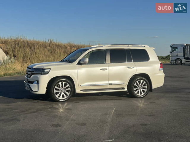 Белый Тойота Ленд Крузер, объемом двигателя 4.46 л и пробегом 250 тыс. км за 44999 $, фото 4 на Automoto.ua