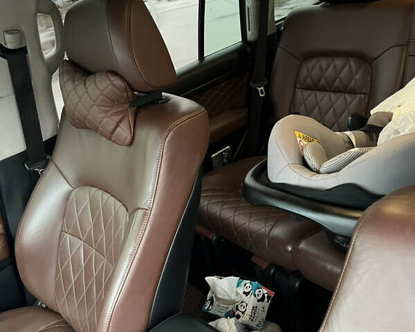 Белый Тойота Ленд Крузер, объемом двигателя 4.46 л и пробегом 260 тыс. км за 49500 $, фото 8 на Automoto.ua