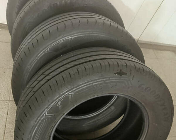 Белый Тойота Ленд Крузер, объемом двигателя 4.46 л и пробегом 195 тыс. км за 44999 $, фото 41 на Automoto.ua